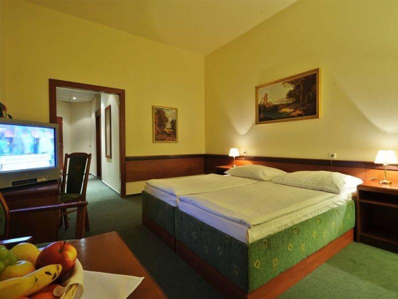 Three Crowns 3* Praga