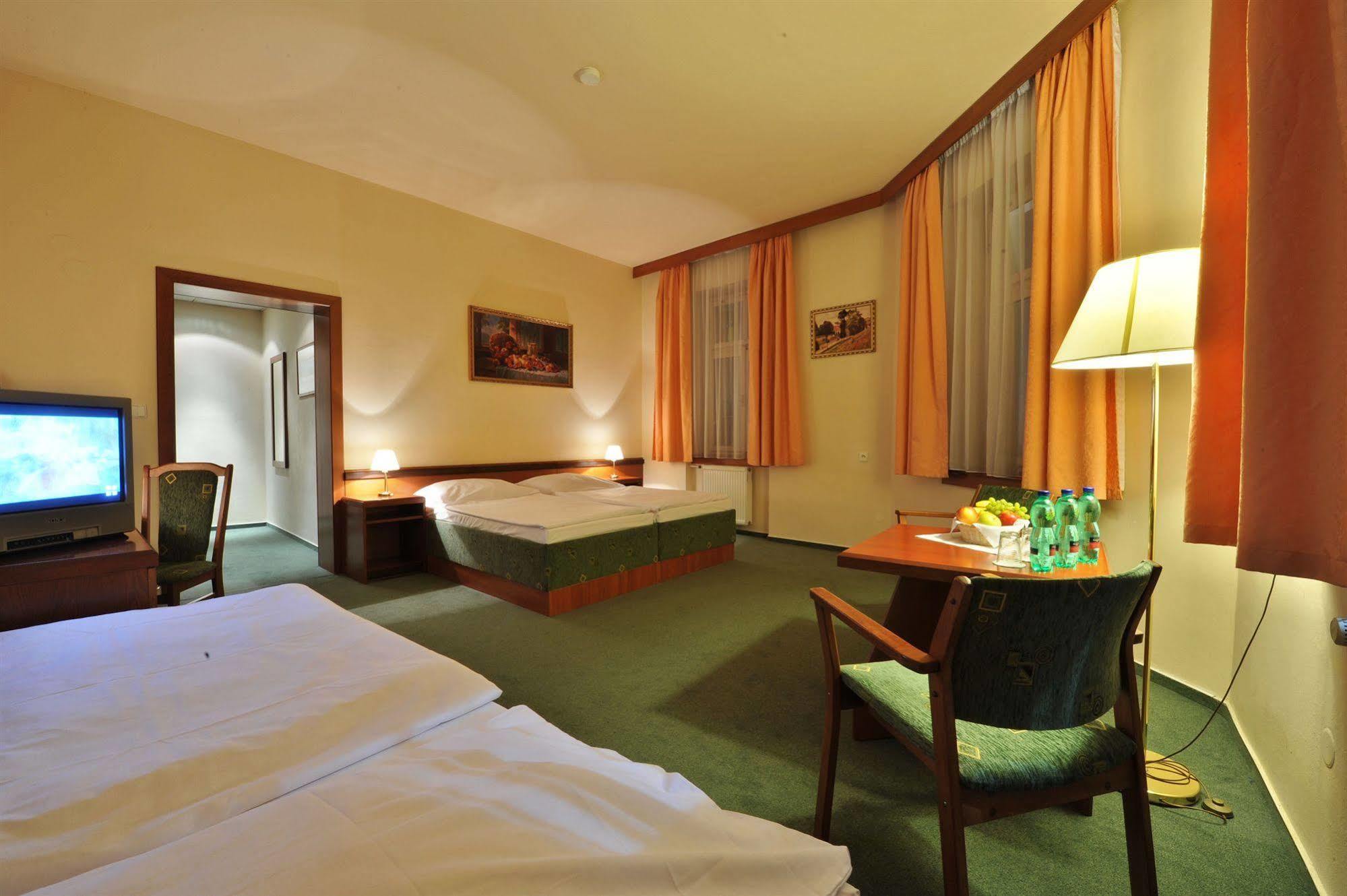 Hotel Three Crowns Praga